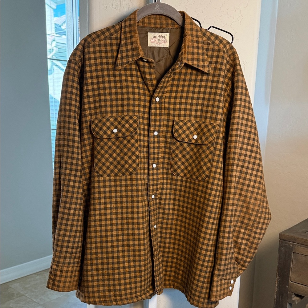 MR. LEGGS MERCANTILE VINTAGE MENS PEARL SNAP SHACKET